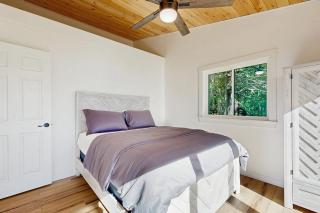 Modern Maine cottage with river views, deck, and a convenient washer/dryer - 2