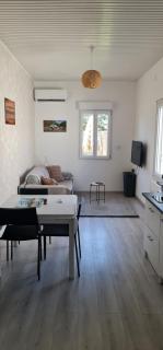 Beau logement avec terrasse, jacuzzi et terrain de pétanque privatif à 5 minutes de la plage - Audenge - 7