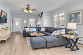 Wildwood - 7BR Beach House Game Room & Parking - 8