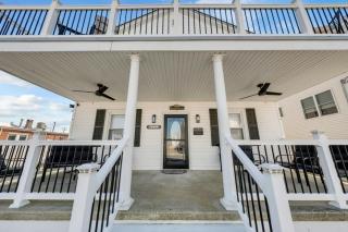Wildwood - 7BR Beach House Game Room & Parking - 2