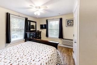 New Riverfront Condo in Sheepscot Harbour - Walk to Famed Seafood Eatery - 2