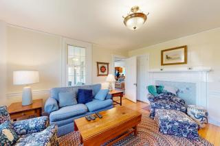 Renovated farmhouse on an acreage with grill, four-bedrooms, & W/D - river views - 6