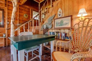 Historic Home with Large Deck, Free WiFi, Washer/Dryer - Near Beach and Downtown - 3