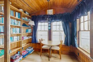 Dog-friendly, bayfront home - gorgeous ocean views, private balcony & fireplace - 6