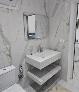 Essia's Apartments - 1