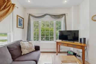 Ideally Located Home w/ Deck, WiFi & Washer/Dryer - Walk into Town & Acadia - 6