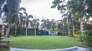 NEW 360 view Penthouse near alabang! 2B2B w Pool! - 2
