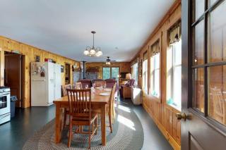 Lakefront Cabin with Lake Views, Cable, Beach Access & Private Dock - 4