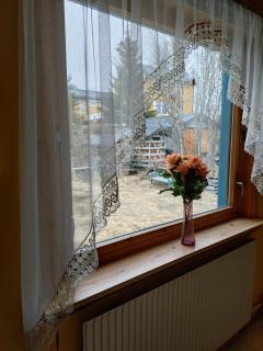 Cozy and charming family home 10 minutes from everything - 6