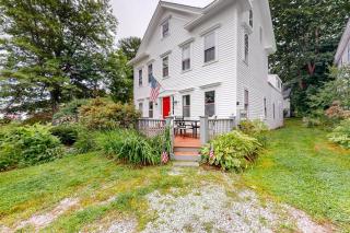 Downtown Studio w/ Full Kitchen & Shared Porch - Walk Everywhere in Town - 9