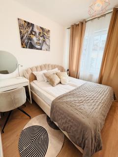 Lotus Apartments Glam two rooms parking balcony separate kitchen - 9