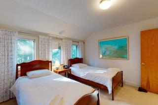 Dog-friendly, waterfront home on St George River with shore access, great views - 1