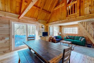 Cozy woodsy Cabin w/ a Deck, Firepit, Gas Grill, Free WiFi, & Full Kitchen - 3