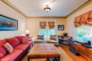 Dog-friendly historical home with recent updates, porch & prime in-town location - 6