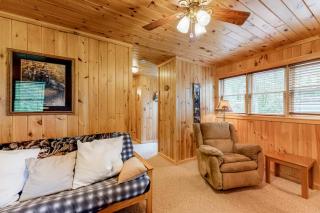 Two cabins in one - lake-view duplex with a shared dock - dog-friendly - 4
