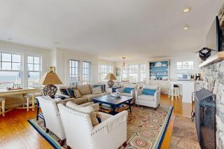 Oceanfront home incredible ocean views, deck & location - 8