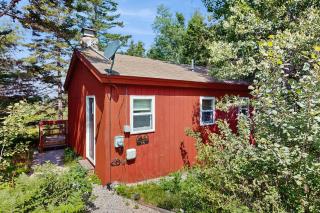 Secluded Sunset Point mountain top cabin, wifi, Dish TV, firepit - 0