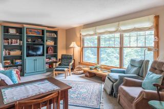 Gorgeous lakefront home w/ dock, canoe, kayaks & lake/forest views - 8