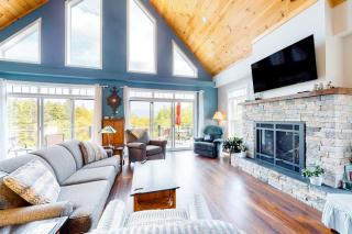 Secluded hilltop home with beautiful Cadillac Mountain view and multiple decks - 8