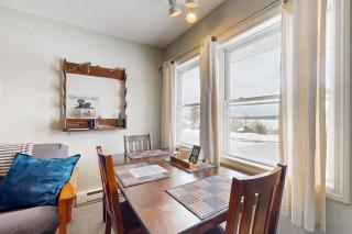 Studio with shared dock & amazing view of Moosehead Lake & Mt Kineo - 5