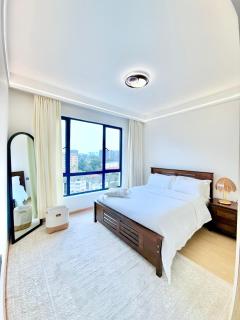 Urban Elegance 2BR Lavington Near Junction mall - Heated Pool, Gym, Fast WiFi - 6