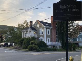 Historic Condo in Downtown Camden, steps to Harbor - 0
