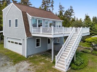Little White Caps, quaint Maine cottage - 9