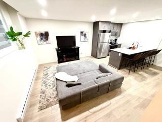 Cozy 1 or 2 bedrooms 15 min to Airport and near Shops amenities - 9