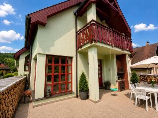 Lara House - 8