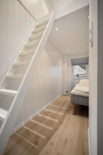 6-rooms apartment in city center w balcony - 9