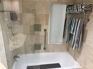 Ocean View Studio in the Heart of Surfers Paradise - 3