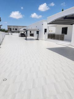 UrbanNest Homes and Properties - 4