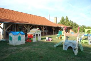 Čarodějnický Dvůr - 1