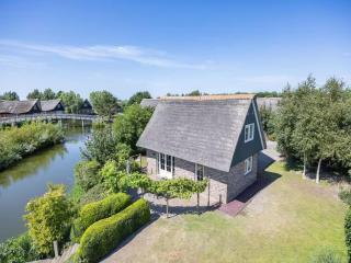 Luxury Beach Villa in Makkum with Sauna - 1