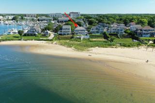 Waterfront Private Beach Gorgeous Views - 0
