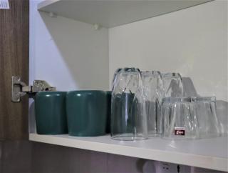 1BR Apartment in South B Balozi Estate 5 min to Capital Centre 10 min to NextGen Mall 15 min to JKIA Airport & SGR Terminus Easy Access to Mombasa Road and Nairobi CBD Fully Equipped Kitchen Fast Wi-Fi Smart TV Free Secure Parking self check in - 1
