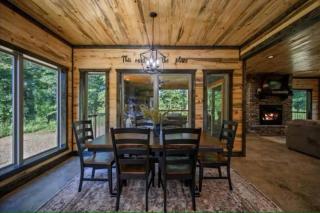 Private Luxury Cabin - Hot Tub - Fire Pit - Game Room - 3