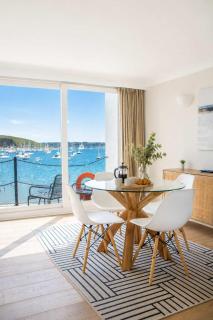 Spectacular Waterfront Views With Parking At 'Mariners Mirror' - 6
