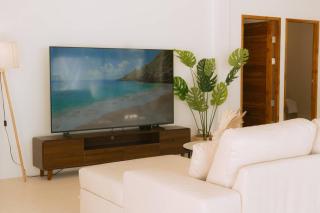 Le Chateau de Maman 4BR Pool Villa in Maenam - 5