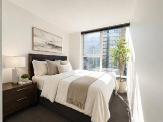 Beautiful 2-Bedroom Apartment Downtown - 3
