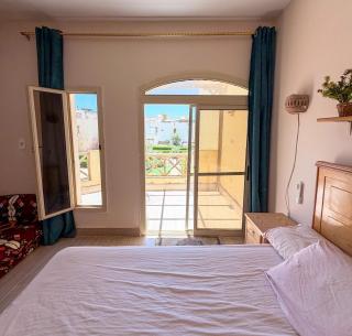 Blue Lagoon Sea View Villa with Private Garden And Rooftop Ras Sedr For Families - 1