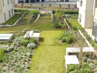 Appartement Cosy Vue Piscine & Jardin - 1
