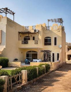 Blue Lagoon Sea View Villa with Private Garden And Rooftop Ras Sedr For Families - 9