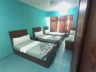 Down Town Hotel land of gold - 4