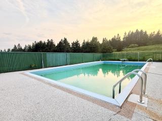 Historic Coastal Retreat - Pool & Sandy Beach Access - 8