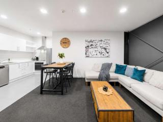 Relaxed 2BR City Base near Christchurch Attraction - 2
