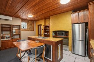 Stylish one bedroom - Stafford - 8
