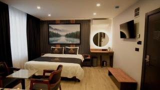 Aerohub Grand Hotel - 2
