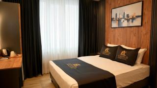 Aerohub Grand Hotel - 1