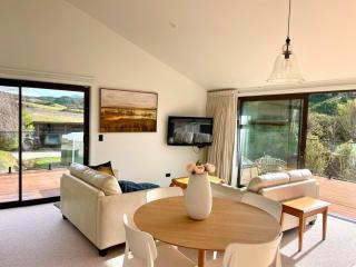 Modern Country Retreat - 0